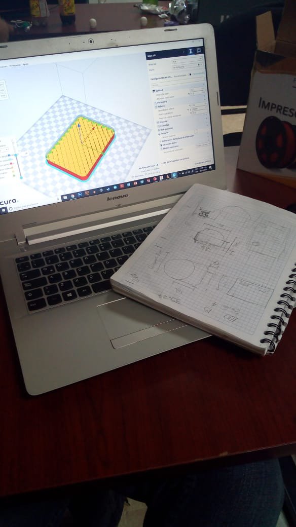 in this image the written model is being passed to 3d modeling by means of the ​​fusion 360 program