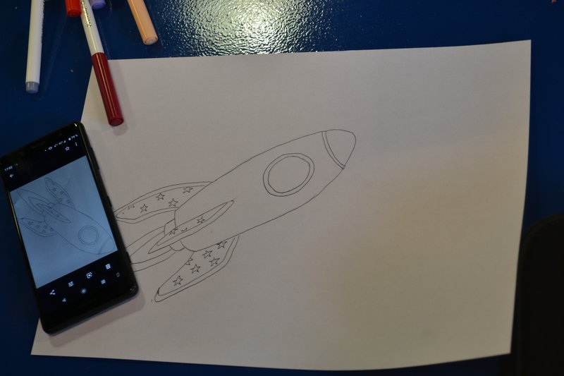 Drawing the logo